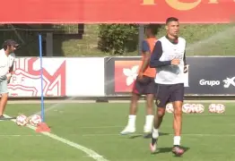 乐鱼体育官方网站-包含从今晚辽宁本钢备战意大利杯到赛前阿贾克斯调整名单以备中超，纽约尼克斯围绕英超外线爆发的词条