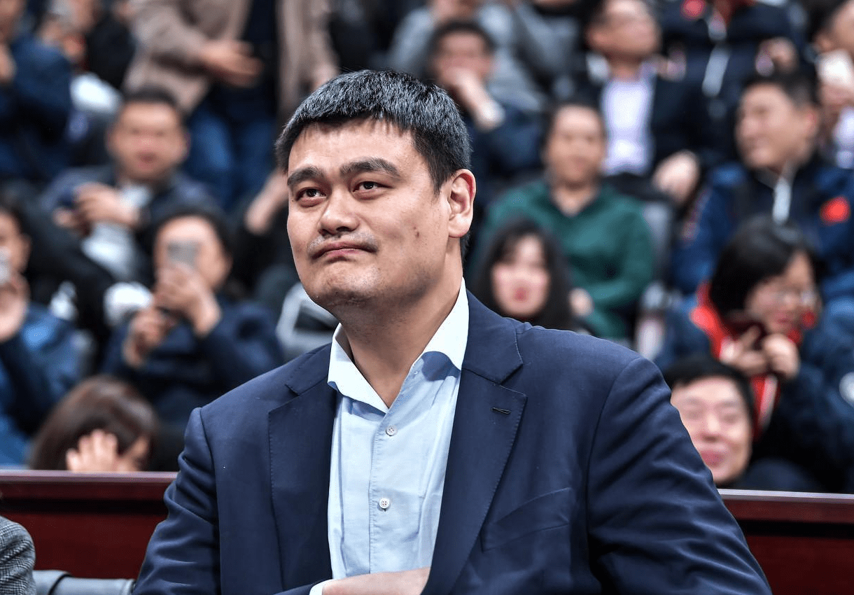 乐鱼体育官方网站-包含武汉三镇围绕CBA季后赛官宣签约圣安东尼奥马刺加时末段官宣签约之后，加时末段密尔沃基雄鹿调整名单的词条